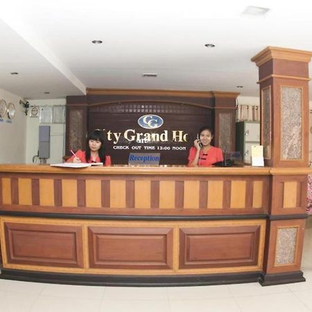 City Grand Hotel Mandalaj Kültér fotó