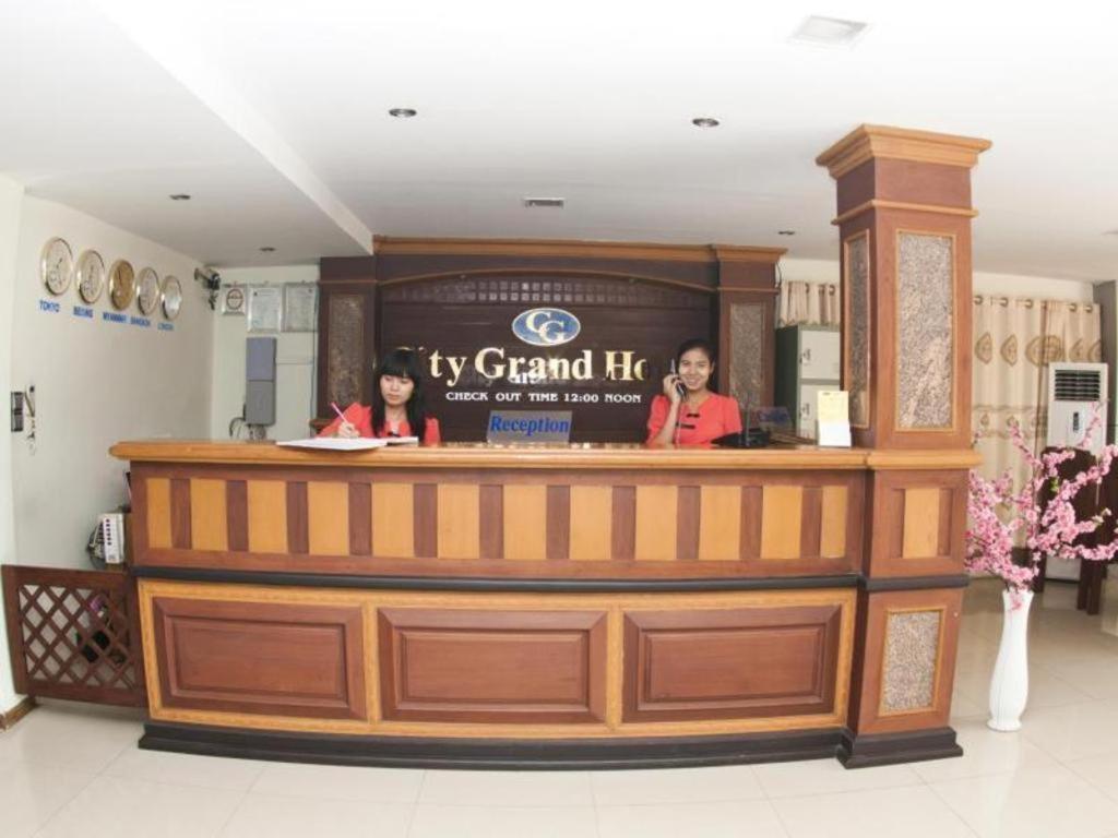 City Grand Hotel Mandalaj Kültér fotó