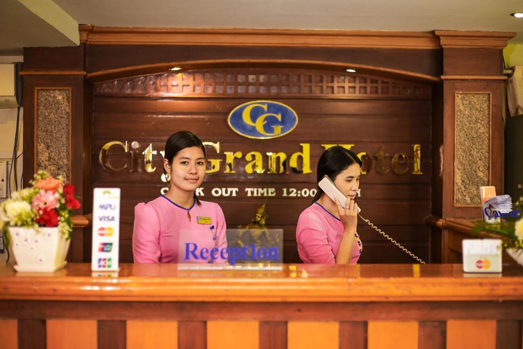 City Grand Hotel Mandalaj Kültér fotó