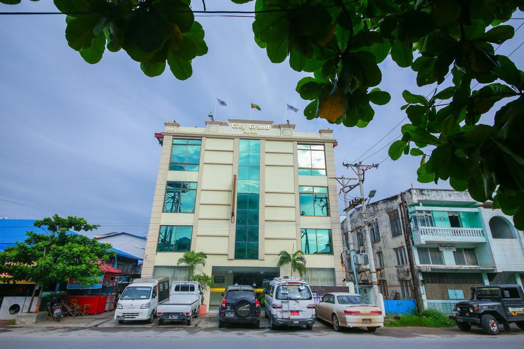 City Grand Hotel Mandalaj Kültér fotó
