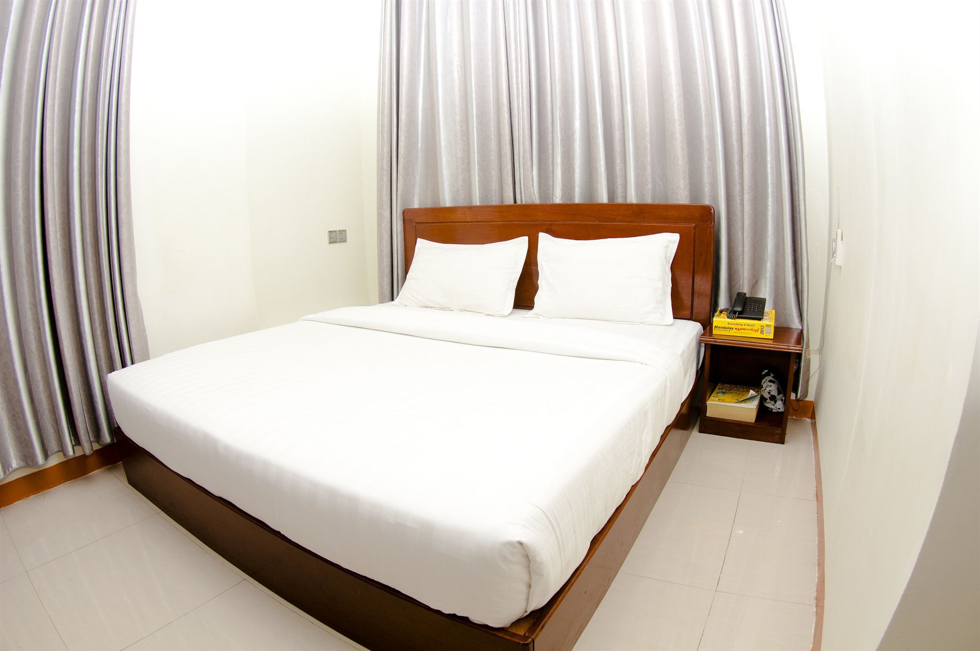 City Grand Hotel Mandalaj Kültér fotó